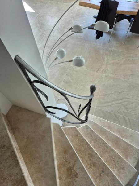 Rampe d'escalier
