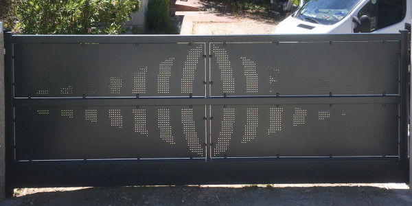 Portails en aluminium à FOUGÈRES SUR BIÈVRE